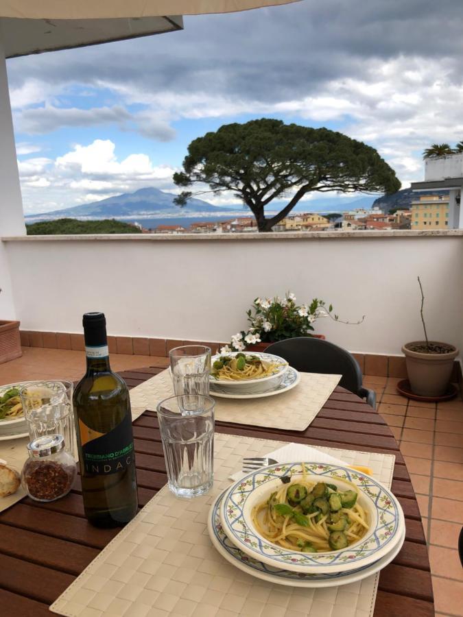 Casa Bice Amazing View Of Vesuvius Appartement Sorrento Buitenkant foto