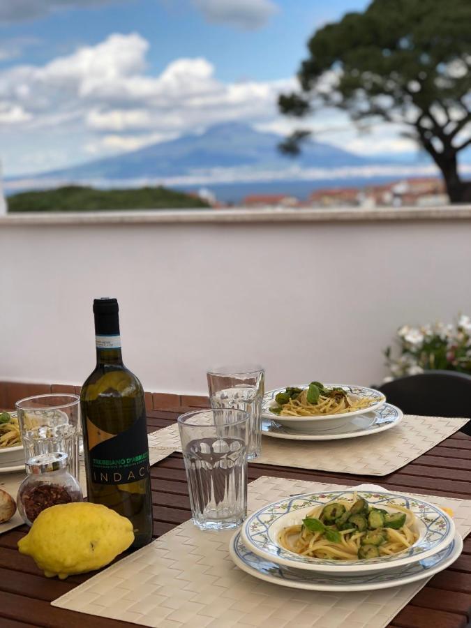 Casa Bice Amazing View Of Vesuvius Appartement Sorrento Buitenkant foto